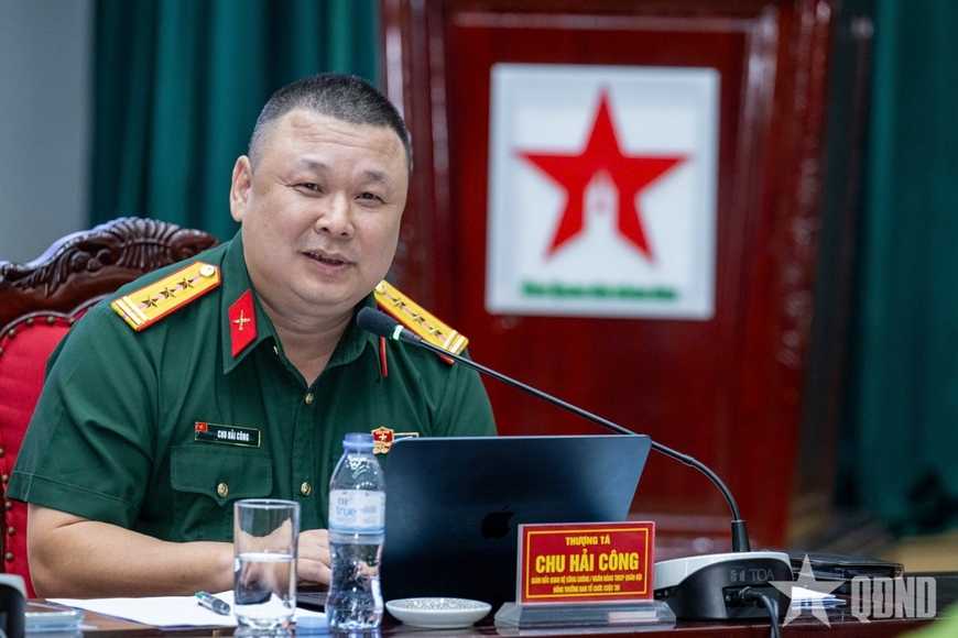  Thượng tá QNCN Chu Hải Công, Giám đốc Quan hệ công chúng, Ngân hàng Thương mại cổ phần Quân đội phát biểu tại buổi gặp mặt báo chí. 