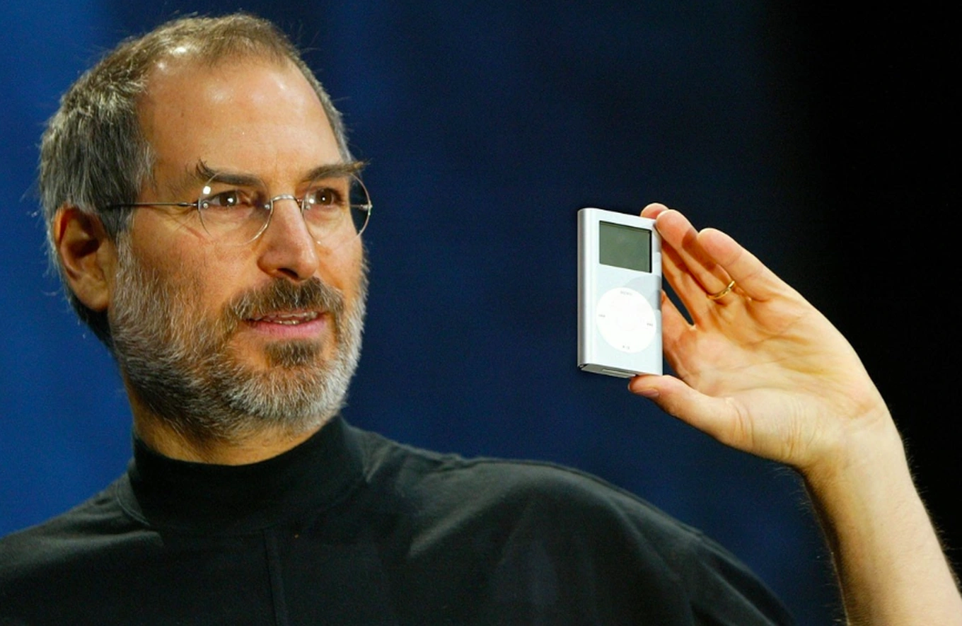 Steve Jobs là ai? Cuộc đời huyền thoại của người làm thay đổi thế giới công nghệ